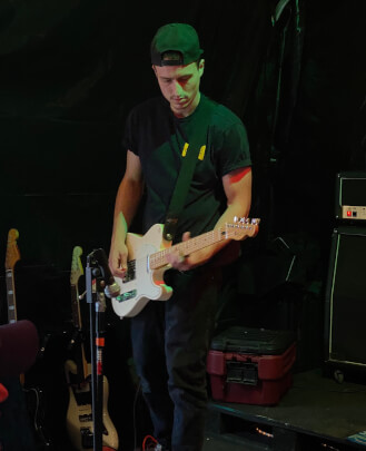 Cameron Croft Guitar Teacher, Bass Teacher