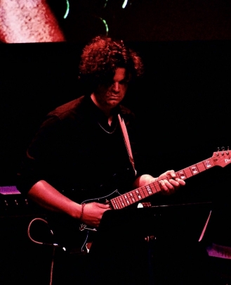 Guitar Teacher, Bass Guitar Teacher Niko