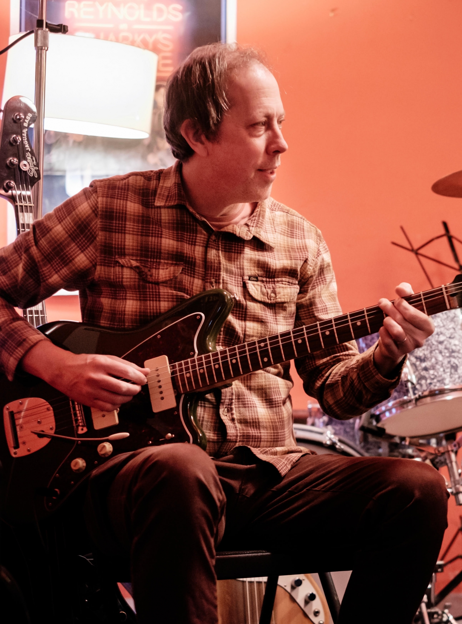 Guitar Teacher, Bass Guitar Teacher, Keyboard + Piano Teacher Eli Eckert