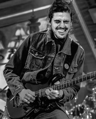 Guitar Teacher Felipe Melanio