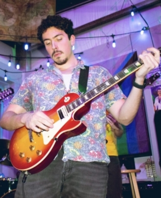 Guitar Teacher, Bass Guitar Teacher, Keyboard + Piano Teacher, Drum Teacher, Vocal Teacher Max