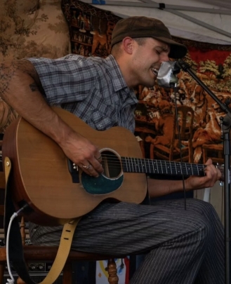 Bass Guitar Teacher, Guitar Teacher Joey Oliveira