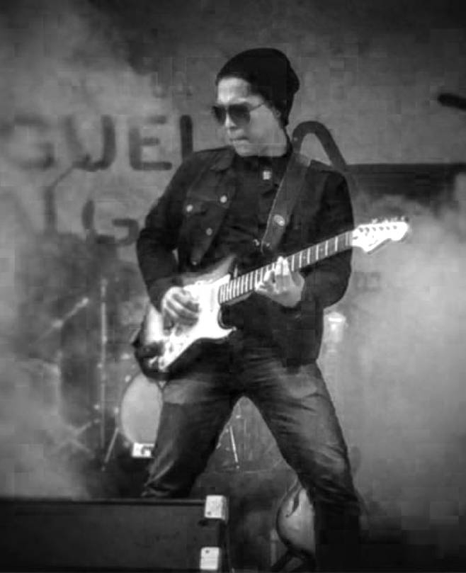 Profesor de Guitarra Leonardo Moreno