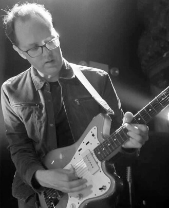 Guitar Teacher, Bass Guitar Teacher Michael Papenburg