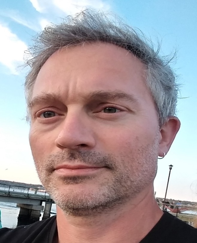 Guitar Teacher, Keyboard + Piano Teacher Stan