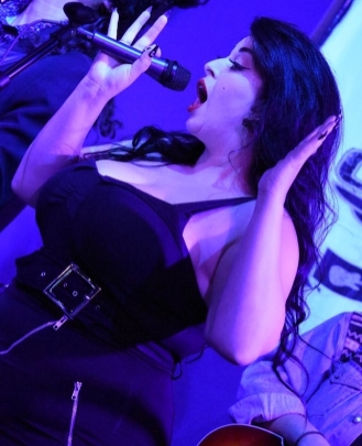 Singing Teacher Renee