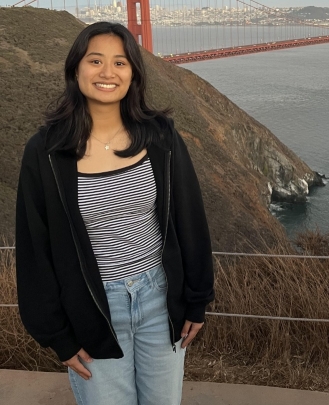 Bass Guitar Teacher, Guitar Teacher, Vocal Teacher, Drum Teacher, Keyboard + Piano Teacher Marielle