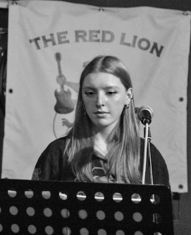 Vocal Teacher, Keyboard + Piano Teacher Millie Marcelle