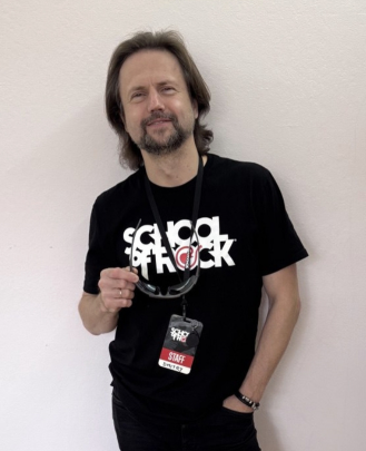 Guitar Teacher, Bass Guitar Teacher, Keyboard + Piano Teacher Dmitry Novokhatskiy