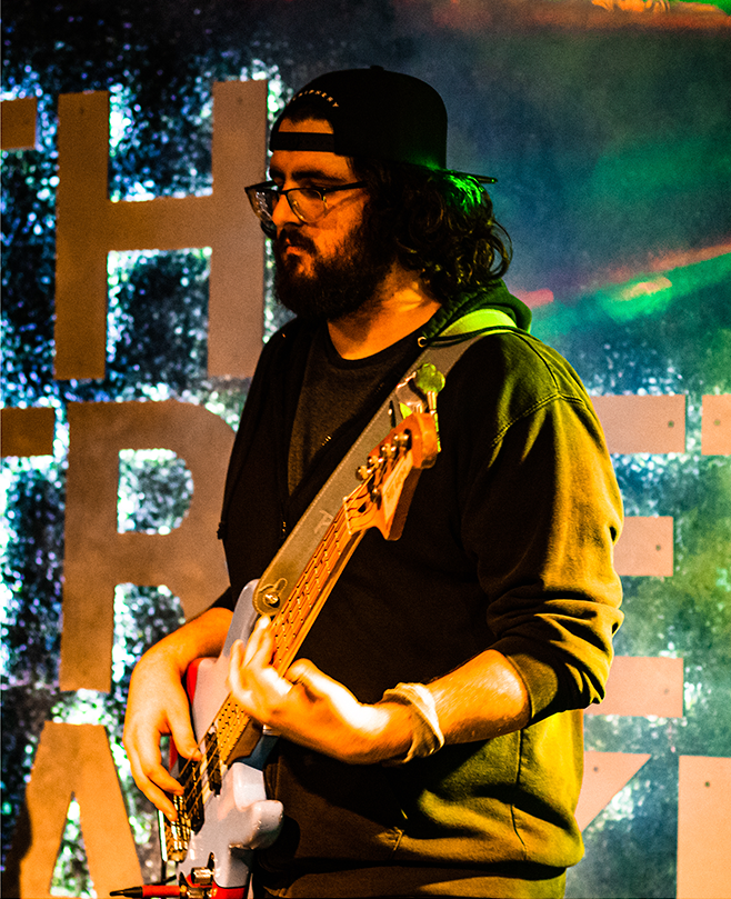 Bass Guitar Teacher, Guitar Teacher, Keyboard + Piano Teacher Parker Hanna